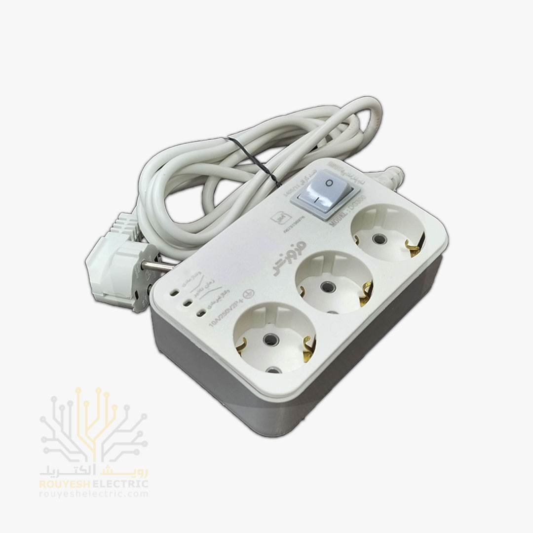 محافظ برق یخچال سیار سه خانه برند فروزش مدل DG300 ارتدار کلید دار بدنه سفید دیجیتال 2/8 متری